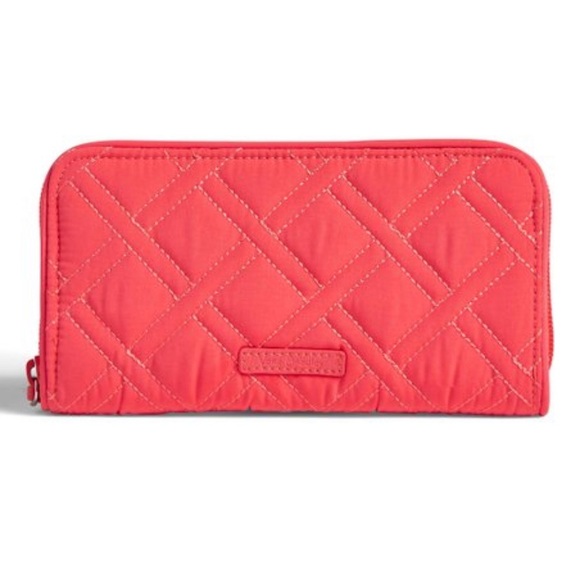 Vera Bradley wallet - Picture 1 of 7